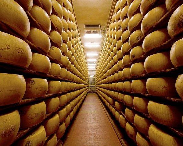 Parmigiano Reggiano Cheese Dairies Tour